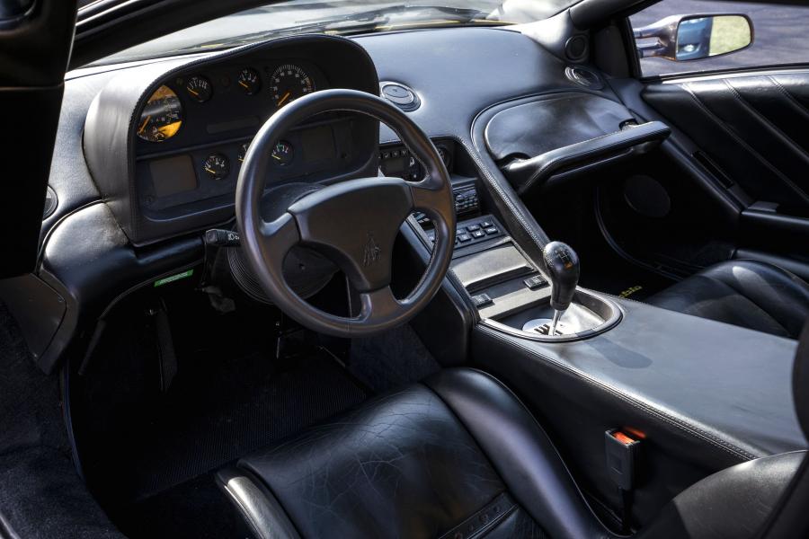 Интерьер Lamborghini Diablo 1990 года  (NA) (фото 22 из 39)
